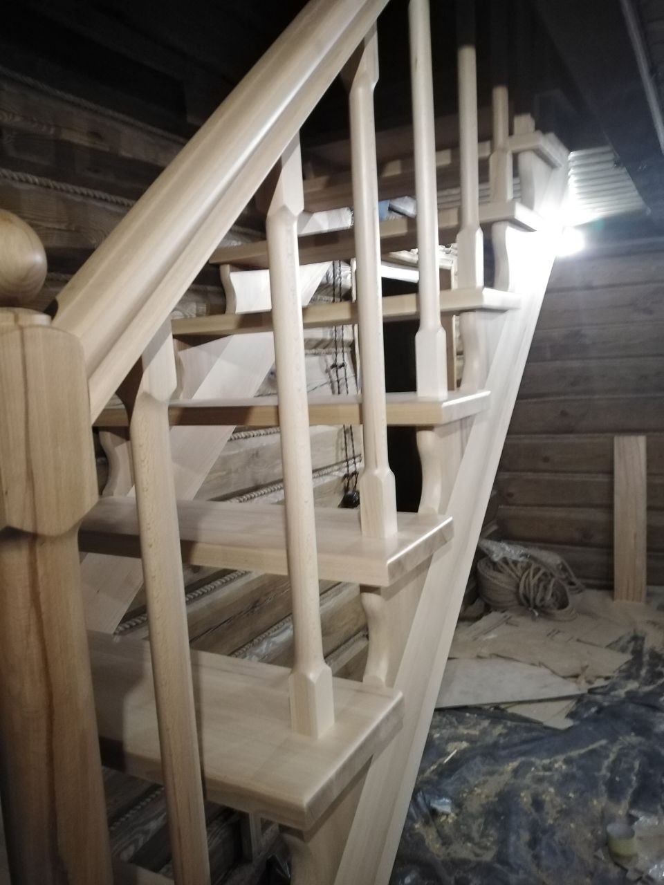 Лестница из массива бука